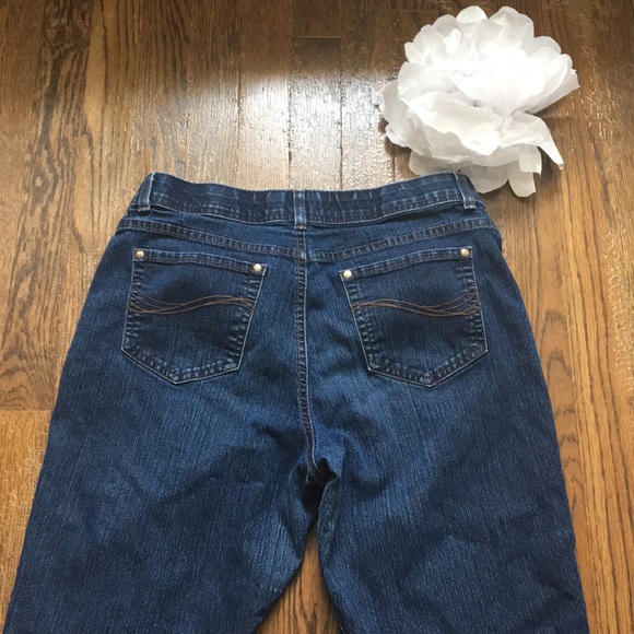 Size 10 jeans - Picture 4 of 5